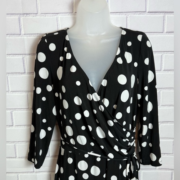 Maggy London Black and White Polka Dot wrap Long Sleeve midi Dress/size 14 - Picture 3 of 8